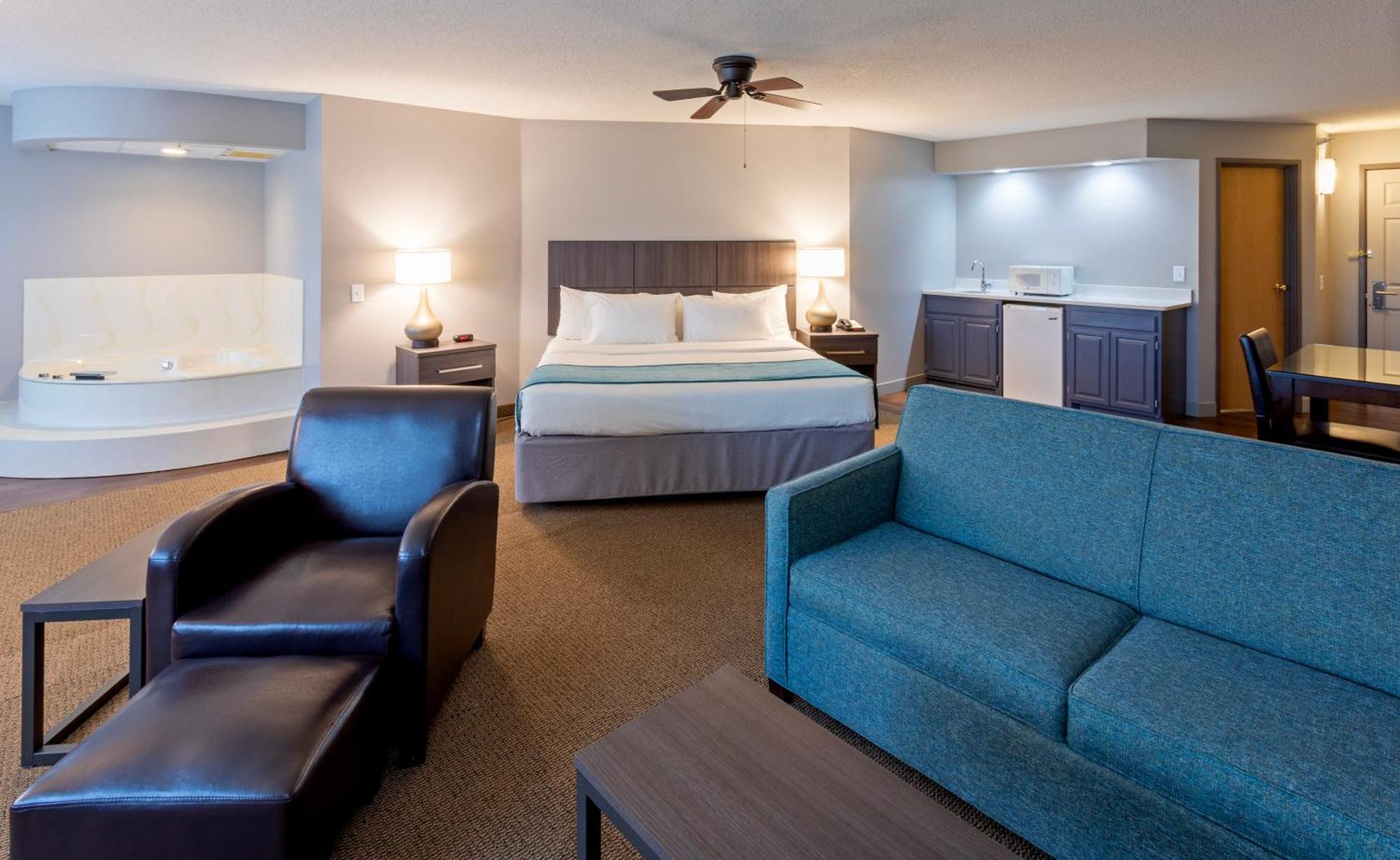 Paynesville Inn & Suites Bagian luar foto